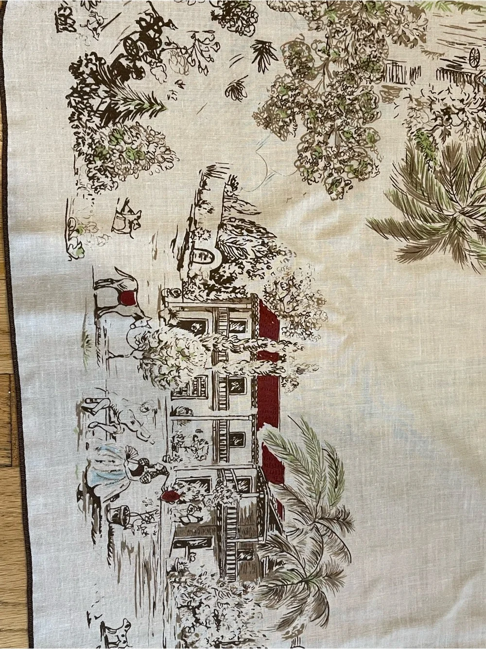 Vintage Charleston Cream Tablecloth with Brown and Green Cottage Border 75x60